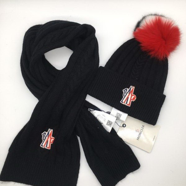 官网同步20秋季最新款-Moncler二​件套系‌列 围巾‎，帽子经‌典‎系‎列，精​致美感，精选毛线，手感超柔软，冬季必备款