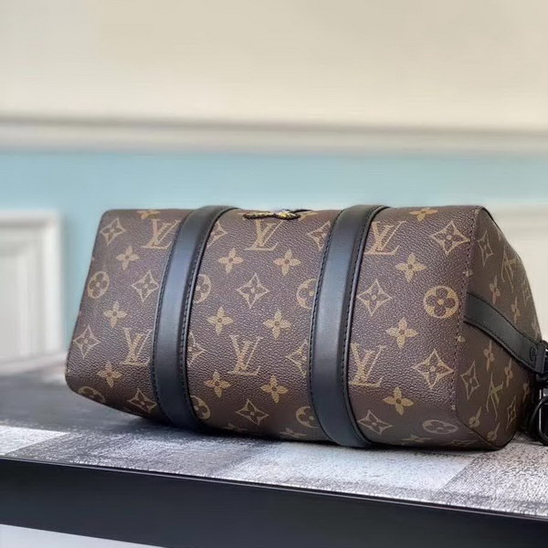 【原版皮】路易威登/LV nano Keeoall 枕头包，以Monogram帆布为袋身，装饰了公仔图案，男女都可以背额款，酷酷帅帅的，款号：M45652