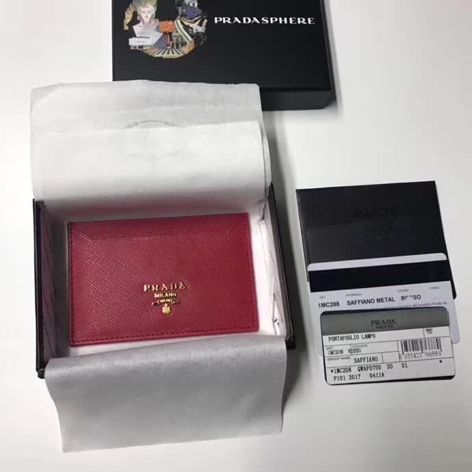 【原版皮】普拉达/Prada 卡包，选用十字纹牛皮裁制而成，精湛走线均匀整齐，油边顺滑，做工精致如图可见，款号：1MC208
