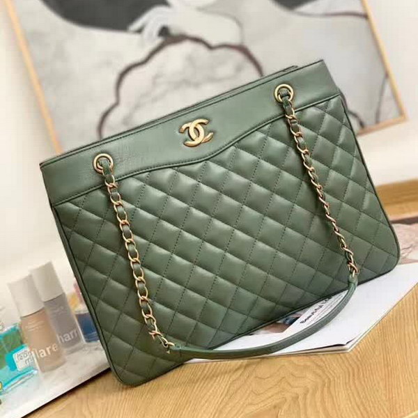 【原版皮】香奈儿/Chanel 购物袋,明星贵妇们的最佳新宠,小香棱格概念,皮链袋,双C标志,一眼钟情,采用进口小羊皮,柔软细腻,皮质独特,纹络更显高档质感,款号:57030