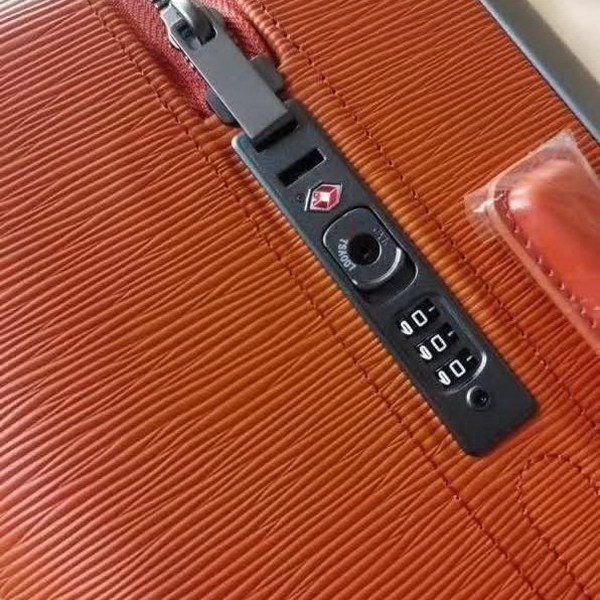路易威登/LV 旅行箱,釆用经典水波纹系列,变色皮,铝制宽拉杆时尚大气,独特设计理念,时尚潮流,众多明星同款