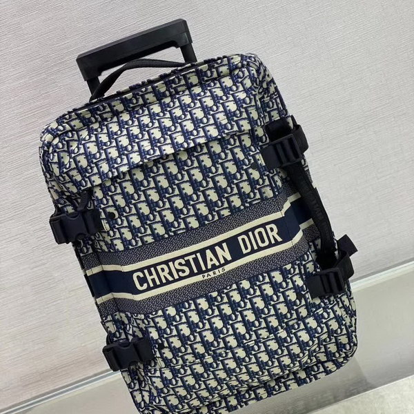 【原版皮】迪奥/Dior oblique 旅行箱,经典特制oblique老花布料自带高级感,因为是特制面料 所以箱子很轻,面料不会皱皱的哦,尺寸符合国际登机标准,容量颜值通通在线