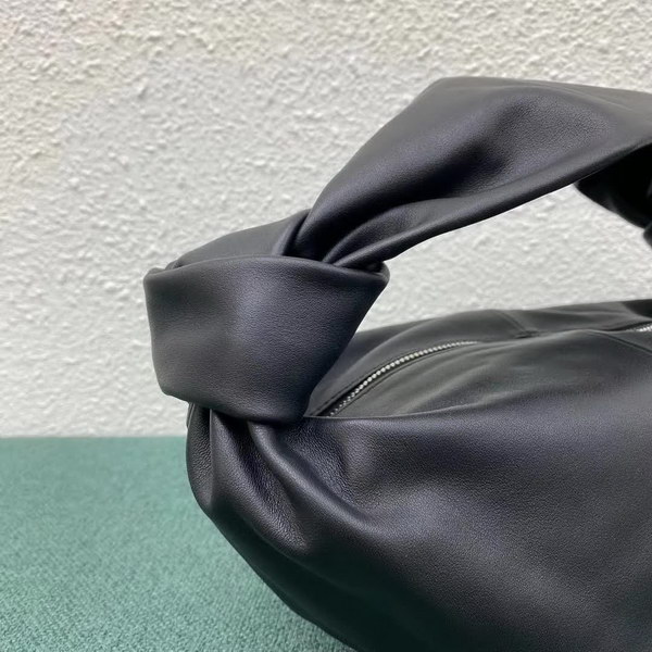 【原版皮】宝缇嘉/BV 打结包,饺子称号,仙女一定要入手,日常百搭,容量实在优秀,质感好的没得说,很能装哦,款号:629635