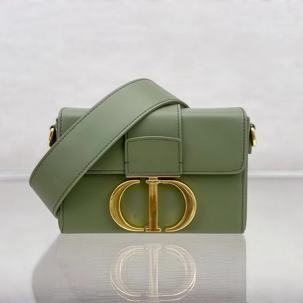 【原版皮】迪奥/Dior 30Montaigne Mini Box全皮系列,极简,高级的,带着随性的慵懒感觉,虽然说是小号,容量也是很能打的,上身无敌好看,款号:M9204
