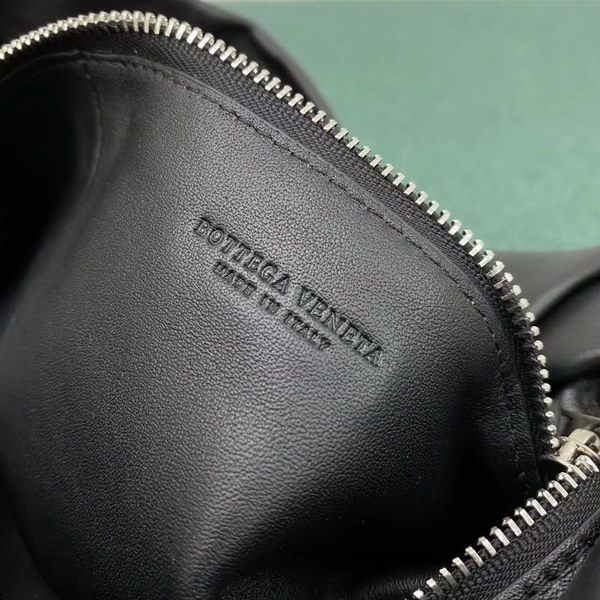 【原版皮】宝缇嘉/BV 打结包,饺子称号,仙女一定要入手,日常百搭,容量实在优秀,质感好的没得说,很能装哦,款号:629635