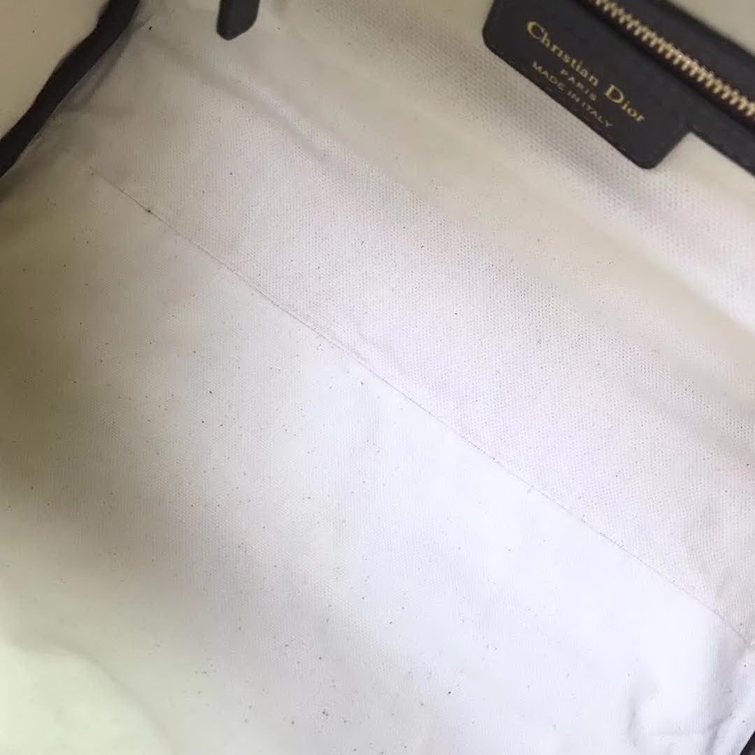 【原版皮】迪奥/Dior 枕头包,选用Oblique提花帆布搭配同色系牛皮皮革裁制而成,经典大方,简约时尚