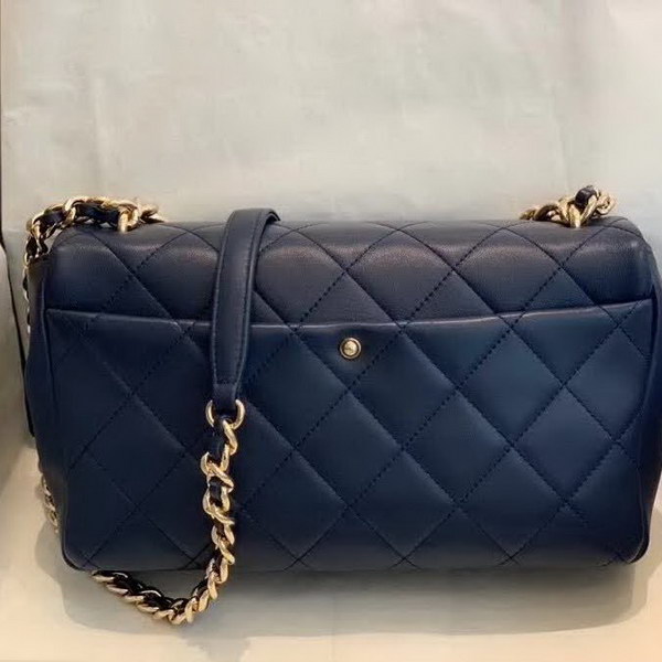 【原版皮】香奈儿/Chanel 亚克力手拎包,采用柔软细腻的进口小羊皮,经典菱格走线,单肩斜挎多用包,小香一直秉承简洁风格,低调奢华,也着实百搭,大号实用,小号俏皮:AS1354