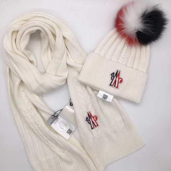 官网同步20秋季最新款-Moncler二件套系列 围巾,帽子经典系列,精致美感,精选毛线,手感超柔软,冬季必备款