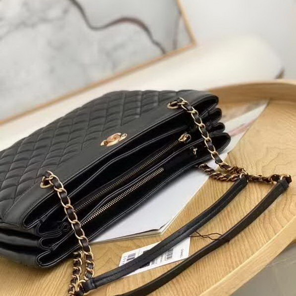 【原版皮】香奈儿/Chanel 购物袋,明星贵妇们的最佳新宠,小香棱格概念,皮链袋,双C标志,一眼钟情,采用进口小羊皮,柔软细腻,皮质独特,纹络更显高档质感,款号:57030