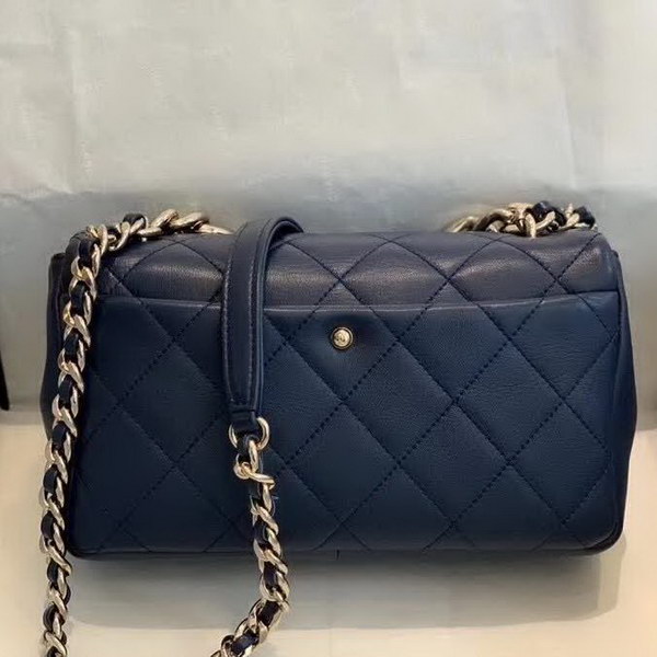 【原版皮】香奈儿/Chanel 亚克力手拎包,采用柔软细腻的进口小羊皮,经典菱格走线,单肩斜挎多用包,小香一直秉承简洁风格,低调奢华,也着实百搭,大号实用,小号俏皮:AS1353