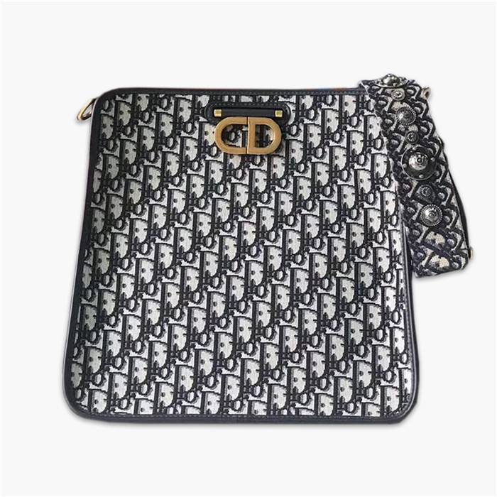 【原版皮】迪奥/Dior 肩背包,选用Oblique提花帆布搭配同色系牛皮皮革裁制而成,饰以CD徽标锁扣