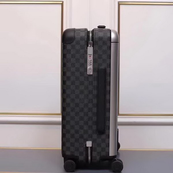 路易威登/LV Horizon 55旅行箱,每一处设计细节无不散发出创新与轻盈的风格,全新的TSA箱锁到滚轮,创新四轮拉杆箱,提供令人惊异的高容量,,款号:N23209