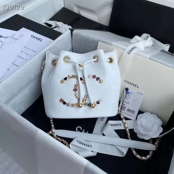 【原版皮】香奈儿/Chanel 手工系列水桶包,各种元素铆钉镶嵌成的双C标志,选用细腻羊皮,内里质感金属牛皮