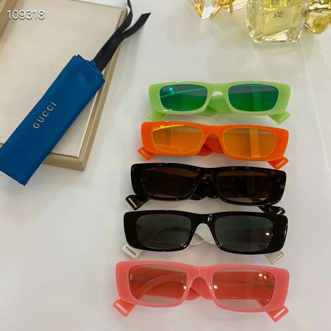 ☆「时尚达人首选」古驰Gucci☆2020全网最新太阳眼镜流行趋势销量排行第一,让你做最耀眼最酷的时尚达人