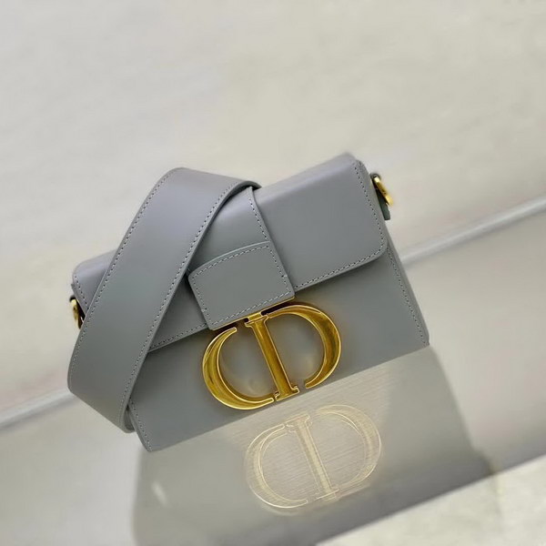 【原版皮】迪奥/Dior 30Montaigne Mini Box全皮系列,极简,高级的,带着随性的慵懒感觉,虽然说是小号,容量也是很能打的,上身无敌好看,款号:M9204