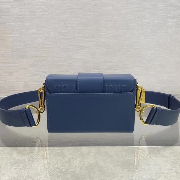 【原版皮】迪奥/Dior 30Montaigne Mini Box全皮系列,极简,高级的,带着随性的慵懒感觉,虽然说是小号,容量也是很能打的,上身无敌好看,款号:M9204
