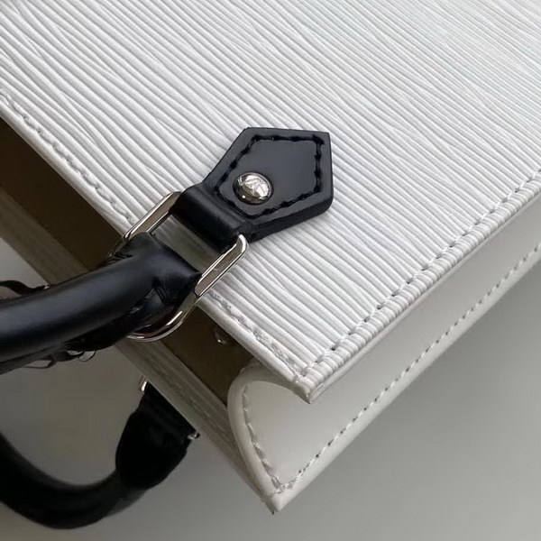 【原版皮】路易威登/LV Petit  Sac Plat手袋, Epi皮革浓缩经典设计,轻盈而充裕的构型可容纳手机等日常所需,可拆卸肩带实现手提,肩背和斜挎选择,款号:M69441