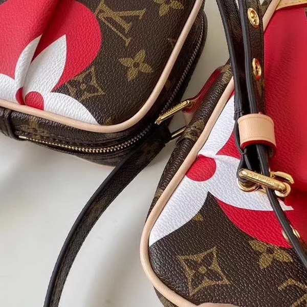 【原版皮】路易威登/LV 二合一相机包,以扑克花样碰撞传奇Monogram花纹,给时空界限按下消除键,每个扑克牌面,都是时尚王牌,款号:M44398