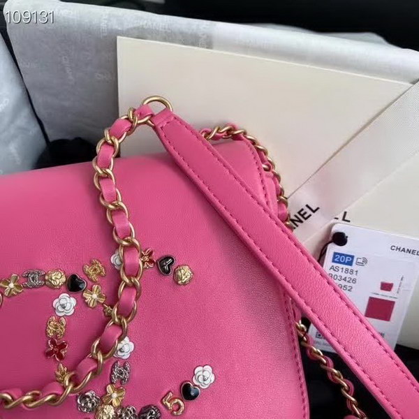 【原版皮】香奈儿/Chanel 手工系列肩背包,各种元素铆钉镶嵌成的双C标志,选用细腻羊皮,内里质感金属牛皮