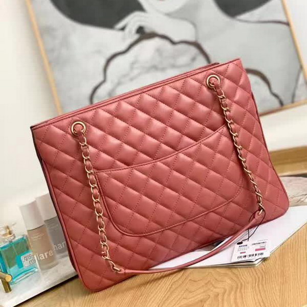 【原版皮】香奈儿/Chanel 购物袋,明星贵妇们的最佳新宠,小香棱格概念,皮链袋,双C标志,一眼钟情,采用进口小羊皮,柔软细腻,皮质独特,纹络更显高档质感,款号:57030