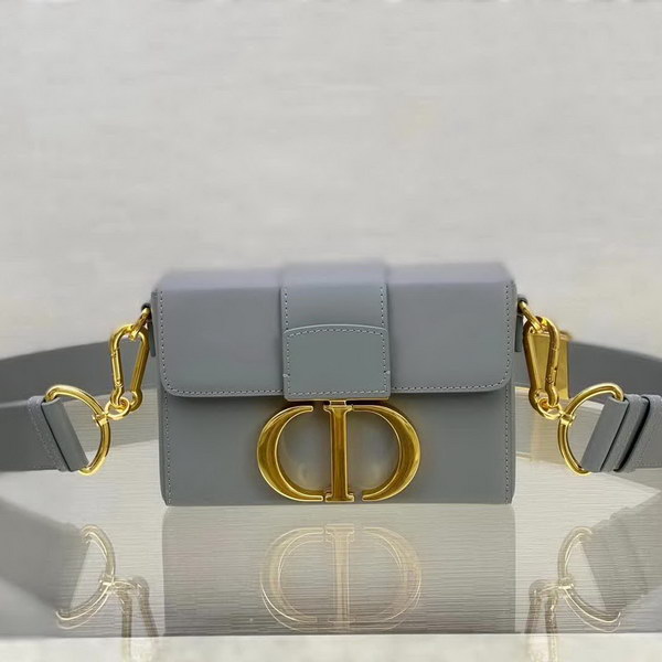 【原版皮】迪奥/Dior 30Montaigne Mini Box全皮系列,极简,高级的,带着随性的慵懒感觉,虽然说是小号,容量也是很能打的,上身无敌好看,款号:M9204