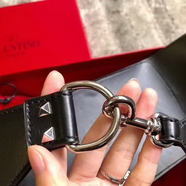 【原版皮】华伦天奴/Valentino 腰包,采用进口南非皮精心裁制而成,涂鸦大logo,简易设计,容量大,男生女生都可以用哦,款号:0056