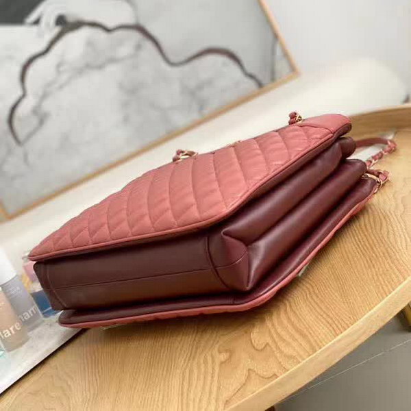 【原版皮】香奈儿/Chanel 购物袋,明星贵妇们的最佳新宠,小香棱格概念,皮链袋,双C标志,一眼钟情,采用进口小羊皮,柔软细腻,皮质独特,纹络更显高档质感,款号:57030