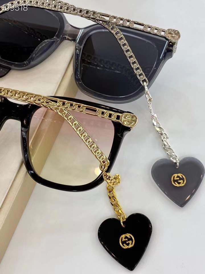 ☆「时尚达人首选」古驰Gucci☆2020全网最新太阳眼镜流行趋势销量排行第一,让你做最耀眼最酷的时尚达人