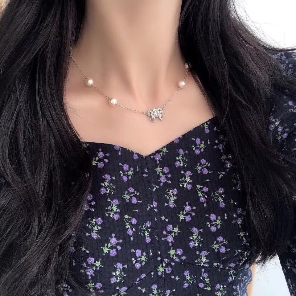 20秋季最新专柜款-缪缪Miu Miu2020新款项链,真心美到不行了,一致施华洛世奇幻彩珍珠,满钻的施华洛,特别的完美