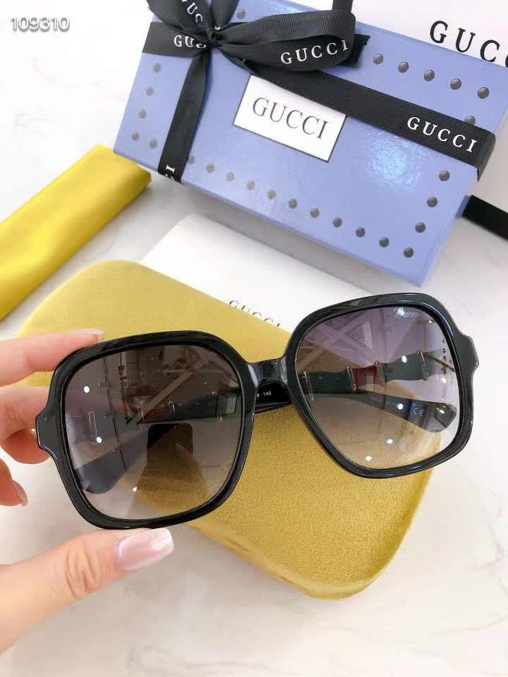 ☆「时尚达人首选」古驰Gucci☆2020全网最新太阳眼镜流行趋势销量排行第一,让你做最耀眼最酷的时尚达人