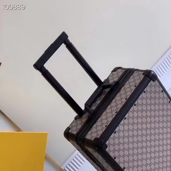 古驰/Gucci 旅行箱,釆用先进聚碳纤维工艺,高档大气的LOGO,独特设计理念,趣味横生,时尚潮流,复古风格与完美工艺,二者结合