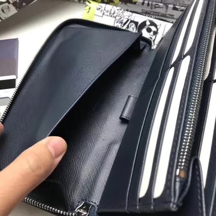 【原版皮】普拉达/Prada 拉链钱夹,选用十字纹小牛皮镶嵌彩带鳄鱼纹裁制而成,经典之作,简单时尚,款号:2ML188