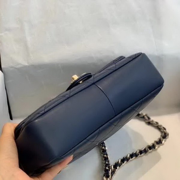 【原版皮】香奈儿/Chanel 亚克力手拎包,采用柔软细腻的进口小羊皮,经典菱格走线,单肩斜挎多用包,小香一直秉承简洁风格,低调奢华,也着实百搭,大号实用,小号俏皮:AS1353