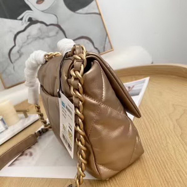 【原版皮】香奈儿/Chanel 19 Bag系列口盖包,采用轻盈绵柔质感山羊皮结合大菱格设计元素,链条拼接古金,古银,亮银,款号:AS1160