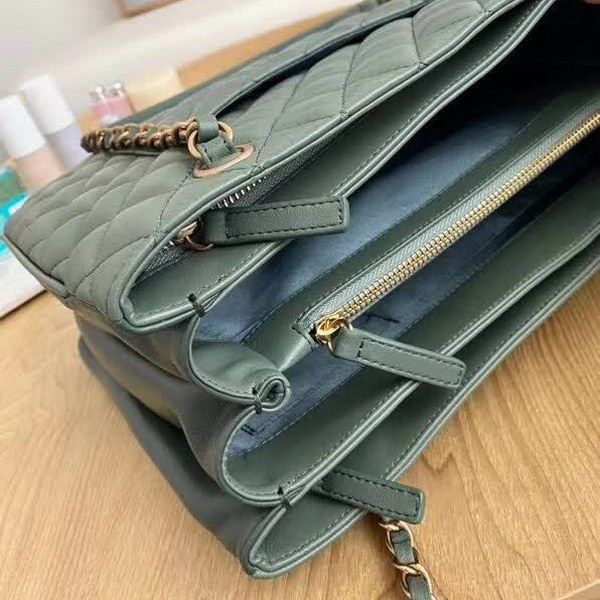 【原版皮】香奈儿/Chanel 购物袋,明星贵妇们的最佳新宠,小香棱格概念,皮链袋,双C标志,一眼钟情,采用进口小羊皮,柔软细腻,皮质独特,纹络更显高档质感,款号:57030