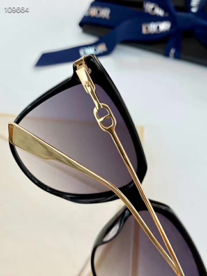 ☆「时尚达人首选」迪奥Dior☆2020全网最新太阳眼镜流行趋势销量排行第一,让你做最耀眼最酷的时尚达人