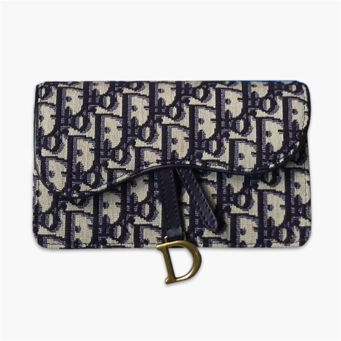 【原版皮】迪奥/Dior 马鞍腰包,选用Oblique提花帆布搭配同色系牛皮皮革裁制而成,搭配腰带,设计感十足,好用又时髦就属它