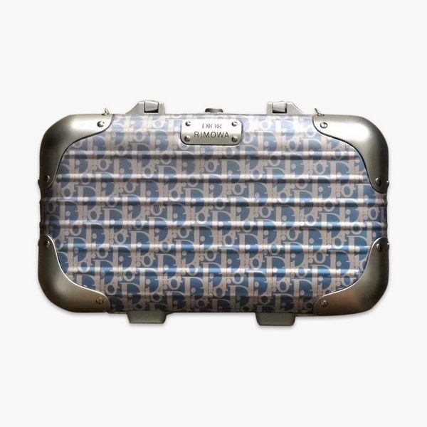 迪奥Dior X 日默瓦/RiMoWa 独家定制款化妆箱,汇集艺术,时尚与设计,领先时装周发售,体现精湛的手工匠艺和专业技术