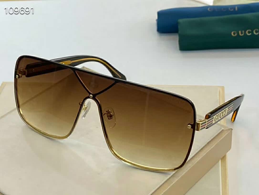 ☆「时尚达人首选」古驰Gucci☆2020全网最新太阳眼镜流行趋势销量排行第一,让你做最耀眼最酷的时尚达人