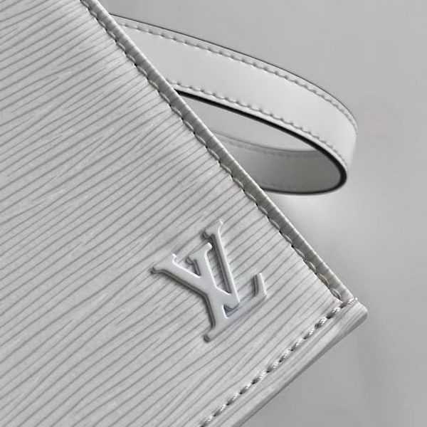 【原版皮】路易威登/LV Petit  Sac Plat手袋, Epi皮革浓缩经典设计,轻盈而充裕的构型可容纳手机等日常所需,可拆卸肩带实现手提,肩背和斜挎选择,款号:M69441