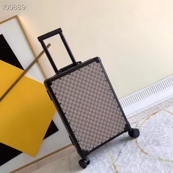 古驰/Gucci 旅行箱,釆用先进聚碳纤维工艺,高档大气的LOGO,独特设计理念,趣味横生,时尚潮流,复古风格与完美工艺,二者结合