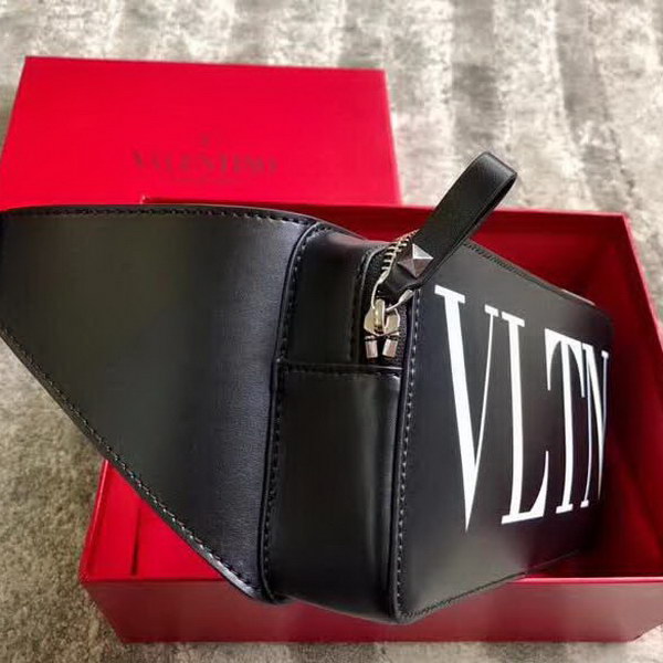 【原版皮】华伦天奴/Valentino 腰包,采用进口南非皮精心裁制而成,涂鸦大logo,简易设计,容量大,男生女生都可以用哦,款号:0056
