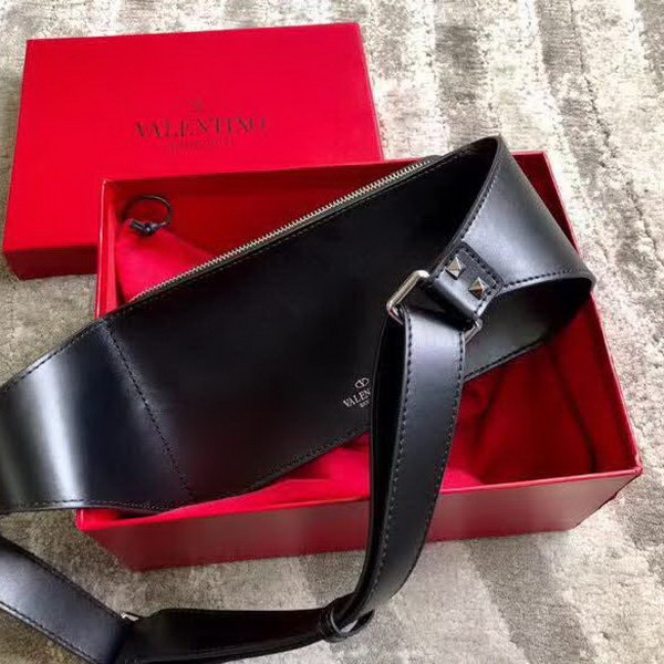 【原版皮】华伦天奴/Valentino 腰包,采用进口南非皮精心裁制而成,涂鸦大logo,简易设计,容量大,男生女生都可以用哦,款号:0056