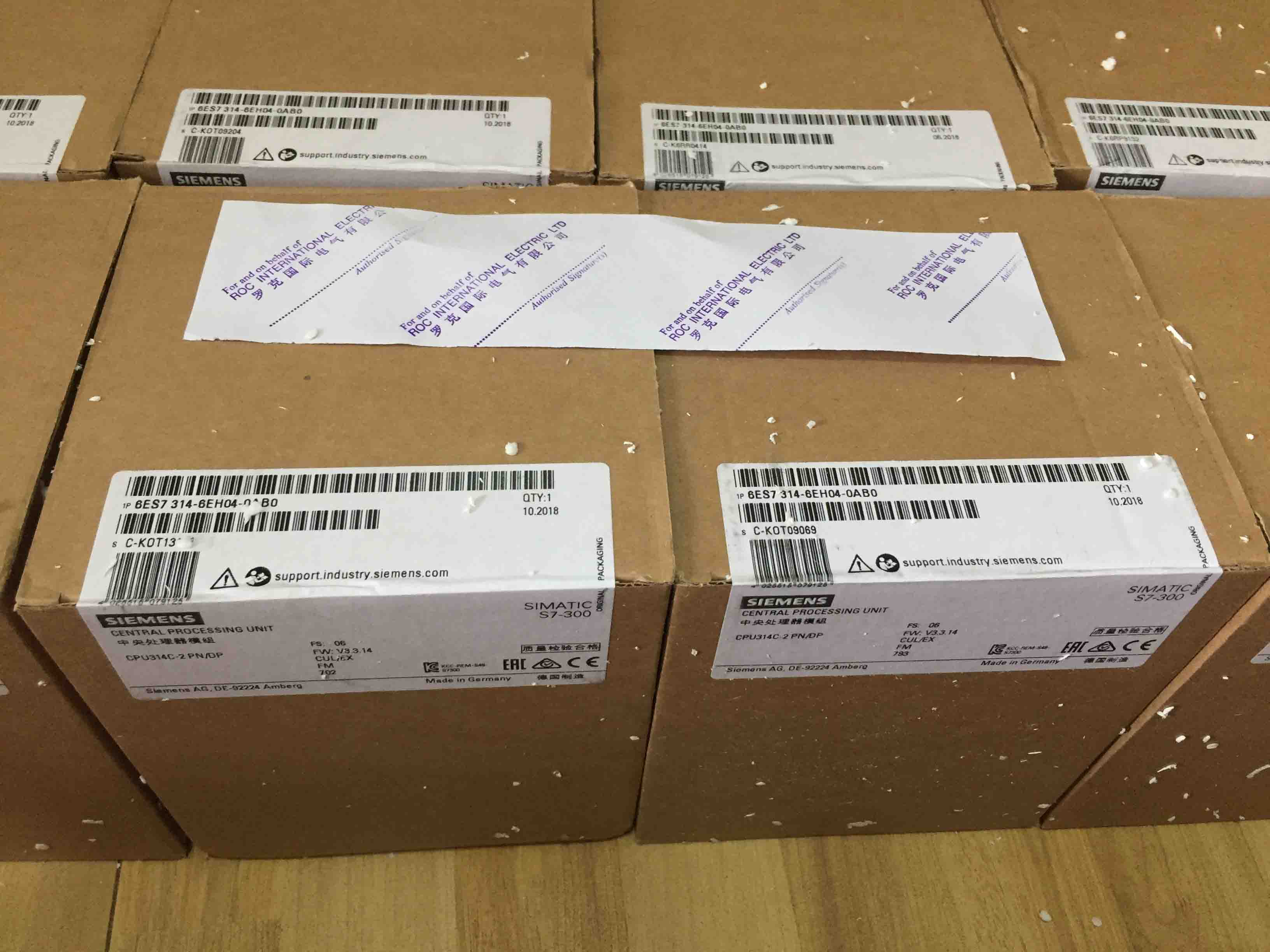 6ES7314-6EH04-0AB0 SIEMENS SIMATIC S7-300, CPU 314C-2PN/DP Original new factory sealed