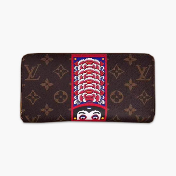 【原版皮】路易威登/LV 拉链钱夹,取材Monogram帆布,借鉴山本宽斋的艺术特色,缤纷展现歌舞伎,脸谱元素,出心裁的戏剧设计风格,款号:M67258