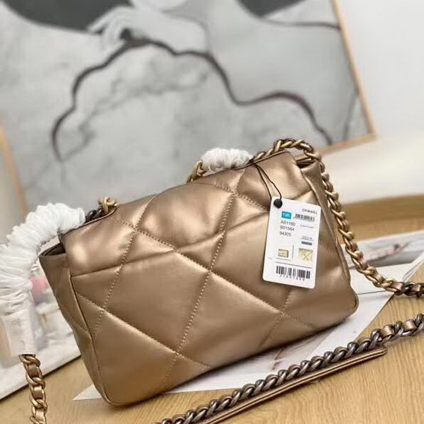 【原版皮】香奈儿/Chanel 19 Bag系列口盖包,采用轻盈绵柔质感山羊皮结合大菱格设计元素,链条拼接古金,古银,亮银,款号:AS1160