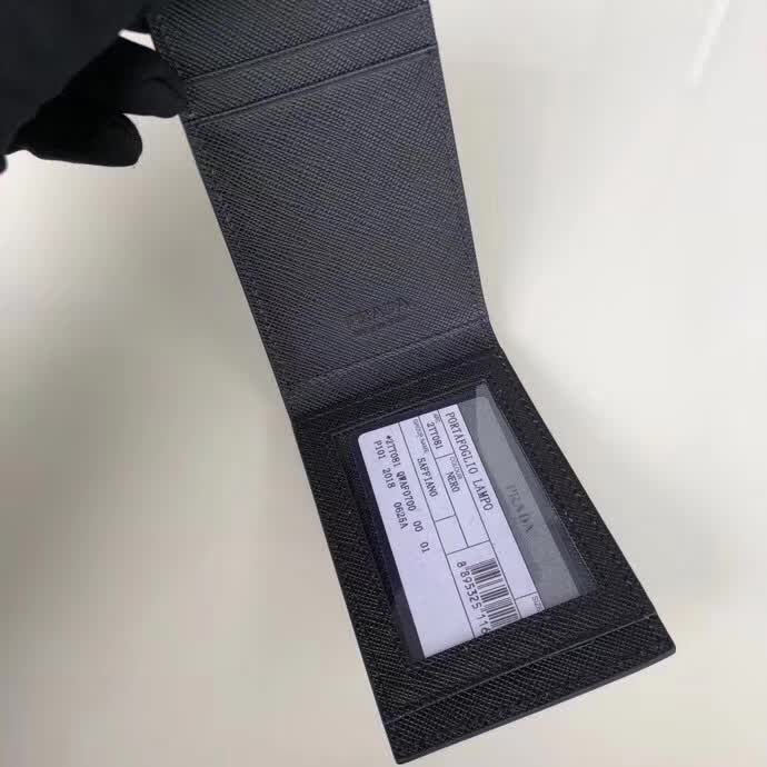 【原版皮】普拉达/Prada 钥匙包,车钥匙包,选用十字纹小牛皮镶嵌三角唛徽标,男女通用款,简单时尚,款号:1TT081
