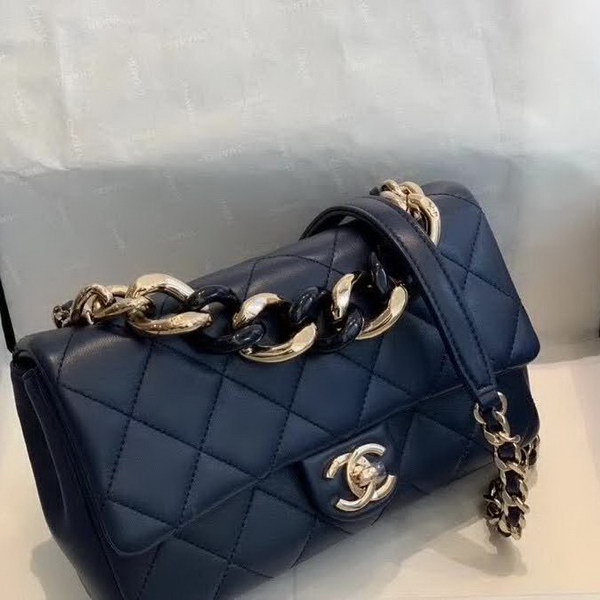 【原版皮】香奈儿/Chanel 亚克力手拎包,采用柔软细腻的进口小羊皮,经典菱格走线,单肩斜挎多用包,小香一直秉承简洁风格,低调奢华,也着实百搭,大号实用,小号俏皮:AS1353