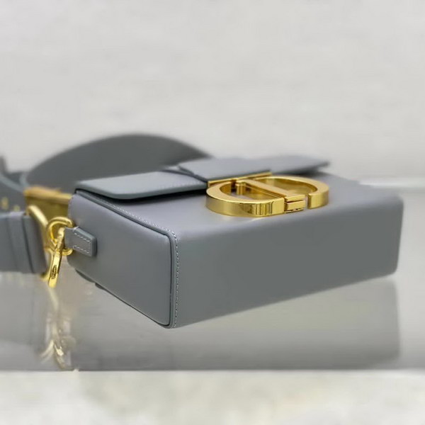 【原版皮】迪奥/Dior 30Montaigne Mini Box全皮系列,极简,高级的,带着随性的慵懒感觉,虽然说是小号,容量也是很能打的,上身无敌好看,款号:M9204