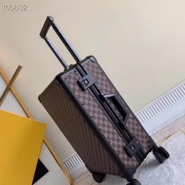 路易威登/LV 旅行箱,釆用高端PVC面料,耐磨,高档大气的LOGO,独特设计理念,趣味横生,时尚潮流,复古风格与完美工艺,二者结合